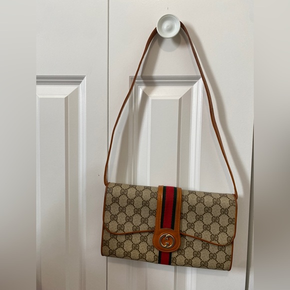 SOLD!! VINTAGE GUCCI CHERRY LINE SHOULDER BAG - Picture 2 of 15